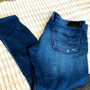 Guess  Slim fit tapered men jeans  36X32